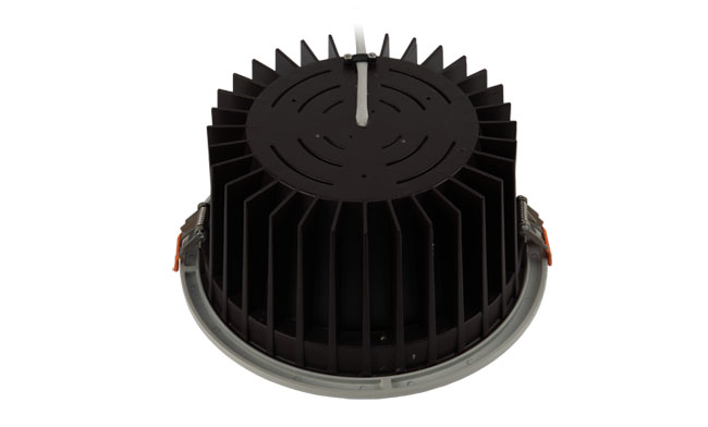 華輝照明專業(yè)LED筒燈廠家,標(biāo)準(zhǔn)的流程與質(zhì)檢程序確保COB筒燈質(zhì)量穩(wěn)定如一。 華輝照明專業(yè)LED筒燈廠家,標(biāo)準(zhǔn)的流程與質(zhì)檢程序確保COB筒燈質(zhì)量穩(wěn)定如一。