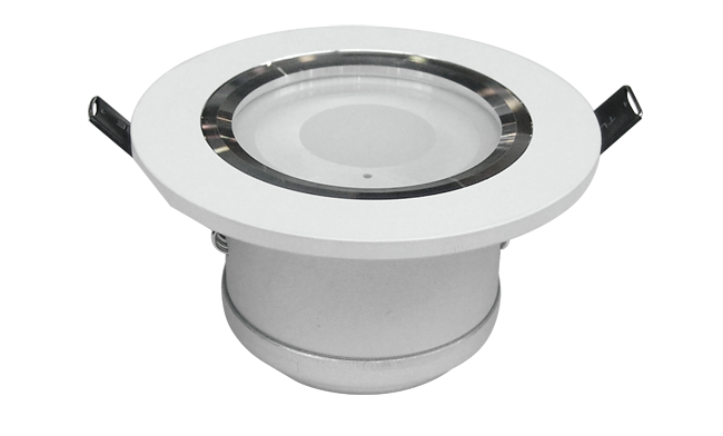 華輝照明LED筒燈驅(qū)動為恒流隔離外置驅(qū)動,便于安裝維護,與光源板實現(xiàn)完美匹配。 華輝照明LED筒燈驅(qū)動為恒流隔離外置驅(qū)動,便于安裝維護,與光源板實現(xiàn)完美匹配。