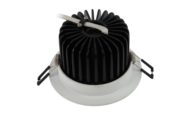 華輝照明專業LED筒燈廠家,標準的流程與質檢程序確保COB筒燈質量穩定如一。 華輝照明專業LED筒燈廠家,標準的流程與質檢程序確保COB筒燈質量穩定如一。