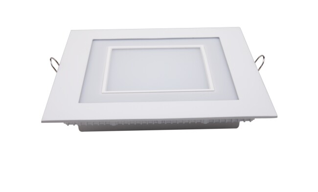 華輝照明產品有：面板燈,led面板燈,面板燈廠家,直發光面板燈，側發光面板燈高P無頻閃LED面板燈，光效均勻、柔和，無眩光。