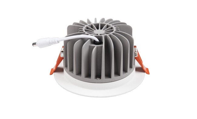 廣東筒燈，led筒燈，筒燈廠家，COB筒燈知名品牌華輝照明，公司產(chǎn)品通過3C、CE、UL、VDE等國內(nèi)外權(quán)威認(rèn)證。