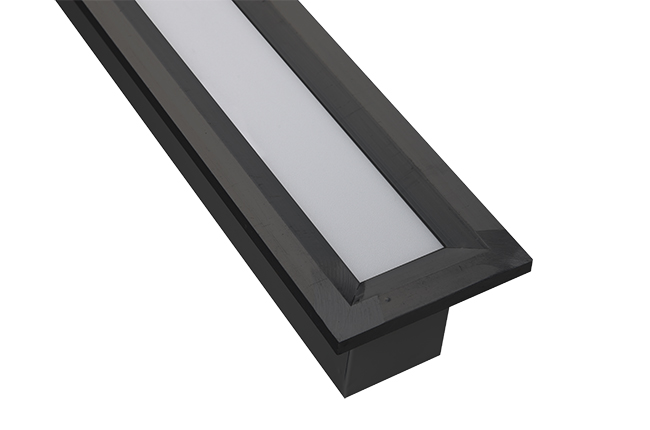 華輝照明產(chǎn)品有：LED辦公吊線燈,led面板燈,面板燈廠家,直發(fā)光面板燈，側(cè)發(fā)光面板燈高P無頻閃LED面板燈，光效均勻、柔和，無眩光。