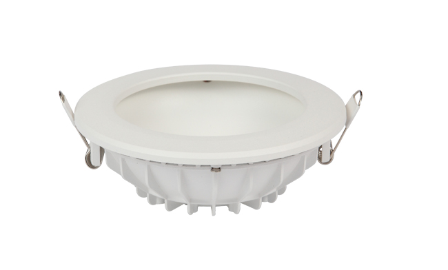 華輝照明LED筒燈驅動為恒流隔離外置驅動，便于安裝維護，與光源板實現完美匹配。