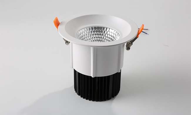 6寸雙色COB筒燈 調光調色LED筒燈 開孔 ¢160mm 6寸雙色COB筒燈 調光調色LED筒燈 開孔 ¢160mm